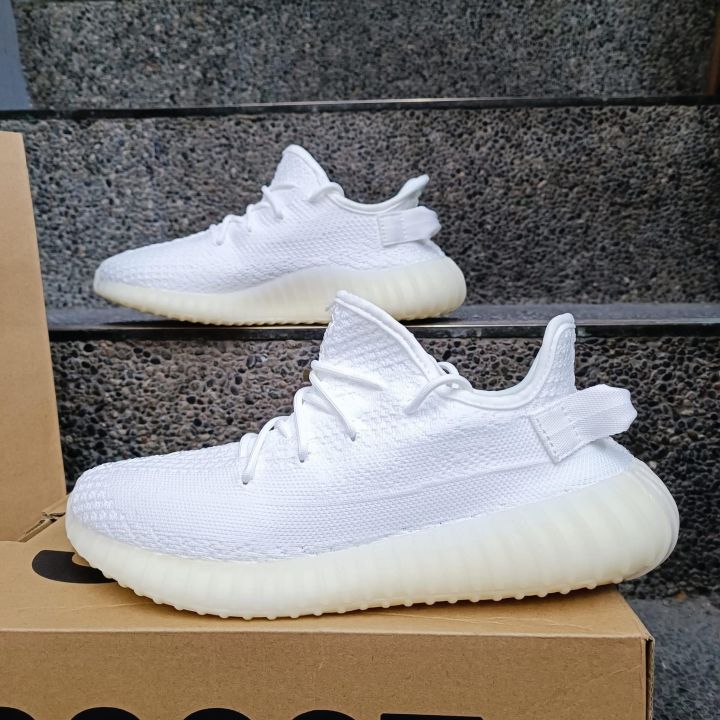 Yeezy Boost Vol 2 Triple White Shoes With Free Socks Orig Eqpt