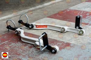 กันโคลงหลัง JS1 Balance Arm ล้อหลัง REVO 4WD / 2WD ตัวสูง (2015-2025) สีใหม่อะไหล่ดำ !!! (โปรดระวังของเลียนแบบ)