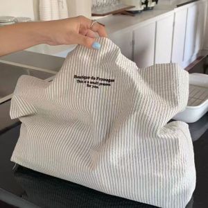 EchoBliss กระเป๋าสะพายไหล่กระเป๋าโท้ทแบบใหม่ลายทางลำลองความจุขนาดใหญ่กระเป๋าโท้ทสำหรับเดินทางแบบเรียบง่ายขี้เกียจ