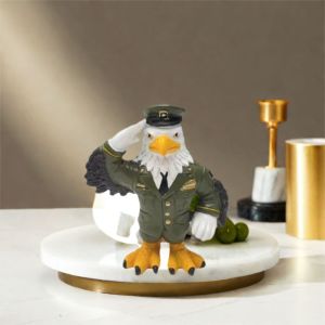 UMBRAULI Art Eagle Ornament Resin Cute Animal Sculpture Crafts Creative Eagle Statue Garden