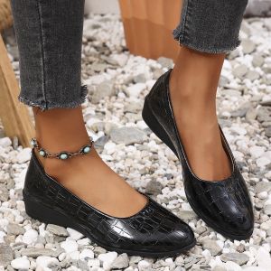 Free Shipping WomenS Flat-Soled Loafers For Spring And Autumn Casual Pointed-Toe Shallow Shoes With Soft Soles Available In Large Sizes New Style