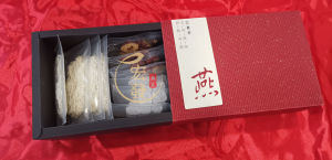 Sarawak Natural Birds Nest / Sarang Burung / Bird Nest / 燕窝 / 燕饼 / 燕片 / 白燕 / 立炖燕