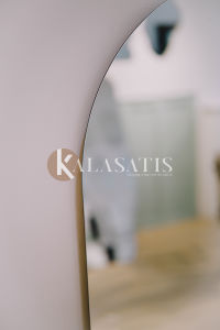 Aesthetic Mirror Bentuk KAPSUL / Cermin Dinding Estetik Gantung / Perlengkapan Hiasan Kamar Ruangan / Cermin Irregular Lucu / Cermin kamar mandi / Westafel mirror / Cermin lampu LED Touchscreen / Smart mirror / Kaca meja rias / Kalasatis Kado