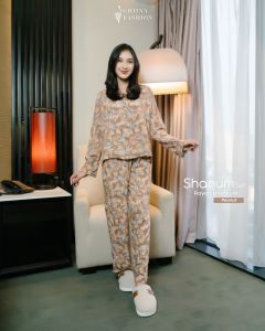Ghiina Fashion Shanum Set Piyama Wanita Matt Rayon Motif Bunga All Size Peanut GH021