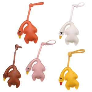 Cute Roast Duck Design Keychain For Keys Bags Car Decoration Soft PU Leather Keyring Fashionable Accessory Gift