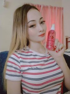 EKIN BEAUTY Strawberry Satin Finish Setting Spray - Single Pack