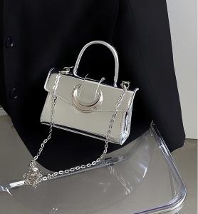 Túi xách đeo chéo nữ túi xách tay loại đẹp da bóng thiết kế khóa Mặt Trăng sang chảnh TTS68 044