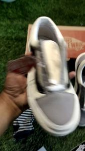 SEPATU VANSSEE OLDSKUL ABU CREAM LIS HITAM OG BNIB MADE IN CHINA SEPATU PRIA SEPATU WANITA SEPATU IMPORT