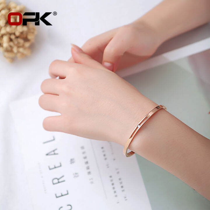 Gold 2025 fashion bracelets