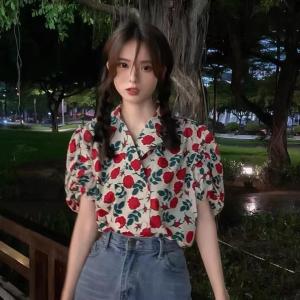 ผอมบาง เสื้อดอกกุหลาบ เสื้อ แฟชั่นสไตล์ฮ่องกงย้อนยุค สาวน้อย แขนฟองสบู่ สะดวกสบายและสดชื่น เสื้อแขนฟองแฟชั่น