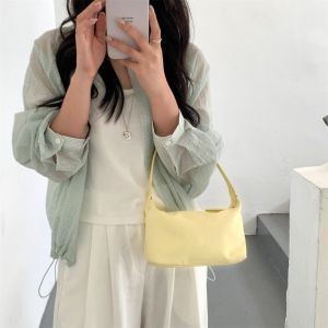 Túi Xách Nylon Phong Cách Hàn Quốc Thời Trang Túi Vuông Nhỏ Sức Chứa Lớn Nhẹ Túi Kẹp Nách Màu Trơn Mua Sắm2026