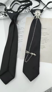 Punk Rock Adjustable Neck Tie For Casual Outfits and Cosplay Event College Aesthetic Metal Arrows Chain Pre Tied Tie