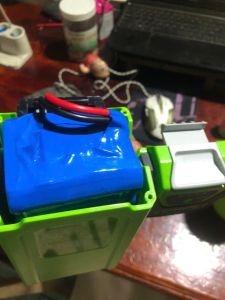 combo Pin Sạc Ultra Fire 12v 12Ah 20a Đèn đội đầu 12v Chuyên Dùng Cho Loa Phóng Thanh Đèn quạt loa kéo 12v.