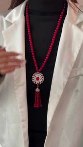 Popular live-streaming item: Red crystal autumn and winter sweater chain elegant and luxurious versatile long necklace clothing accessory pendant 2026