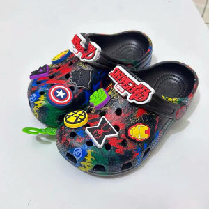 crocs Marvel-themed childrens perforated shoes anti-slip sandals with a round toe suitable for both boys and girls and can also be used as beach shoes