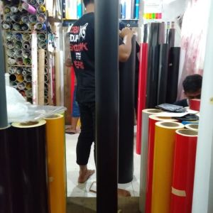 Sticker Skotlet Sekotlet mobil Hitam Black Doff full body mobil ( 17 meter x 1.5 meter )