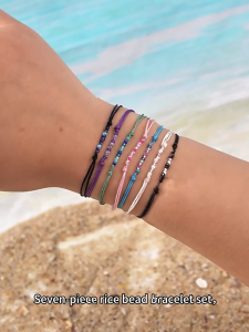 7Pcs Artistic Woven Bracelets in Bright Colors Unique Wrist Chain for Adults Seeking Stylish Accessories