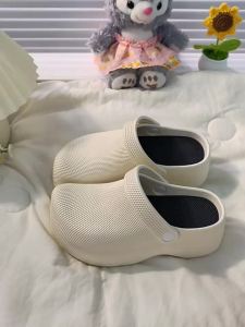 [Free Shipping] 2026 New Thick-Soled Fashionable Clog Sandals for Summer Outdoor Wear Beach and Seaside Height-Increasing Closed-Toe Shoes for Women