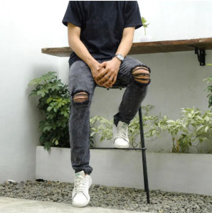 CELANA PANJANG PRIA JEANS SOBEK LUTUT//RIPEED JEANS TERBARU