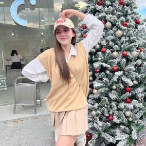 🌈MesubShop🌈เสื้อกั๊กไหมพรม ทรงโอเวอร์ไซต์ ☃ รุ่นนี้คือใส่ต้อนรับวันคริสมาสต์ไปเล้ย สาวอวบใส่ได้ สีน่ารักม้าก รุ่น กั๊กโรซ่า