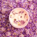 Ocean Breeze Scented Candle with Crystal Inside, Healing Aquamarine Crystal Candle with Sea Star & Conch Decors, 10oz Soy Wax 55 Hours Long Lasting Burn, Perfect Spiritual Aromatherapy Gift. 
