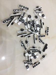 CROCS - Charm Jibit gắn dép chữ CROCS siêu đẹp bán theo set 2 cái - PB208