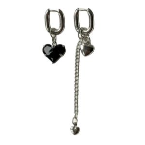 DJDK Tassel Design Asymmetric earrings Y2K Elegant Crystal Heart Earrings Creative Heart Shape Long Pendant Earrings Party Wear