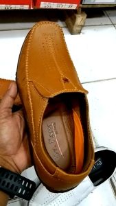SEPATU KASUAL KULIT MOCASIN