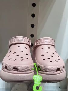 Jualan PanasCro Crush Shimmer Clog Pink Shiny crocs for Women Beach Shoes#208591
