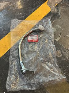 Đạp thắng sau Honda Dream thái chính hãng Honda