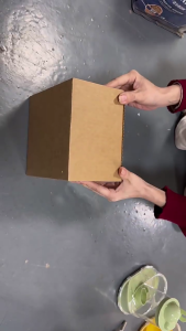 เครื่องป้อนหนูแฮมสเตอร์พลาสติกเครื่องชามจ่ายอาหารของร่างกายที่ชัดเจนสำหรับการสังเกตอัตโนมัติระบบจ่ายอุปทานคงที่