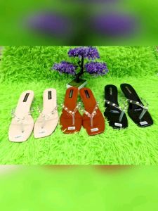 sendal heels wanita jepit