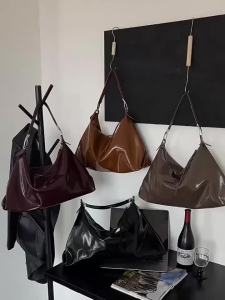 Burgundy Womens Tote Bag Aesthetic Vintage Fashion Advanced Leather Shoulder Bag Autumn and Winter Large Capacity Handbag bolsa2026