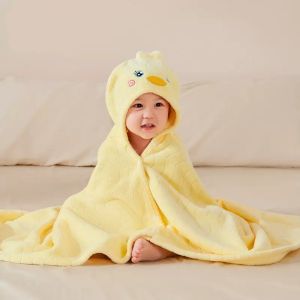 【QERAL】COD เสื้อคลุมอาบน้ำสำหรับเด็ก ผ้าเช็ดตัวเด็ก ปักลายการ์ตูน ขนนุ่มและดูดซับได้ดี
