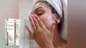 OUHOE Spot-reducing moisturizing cream Reduce facial spots and pigmentation hydrate moisturize and brighten skin cream