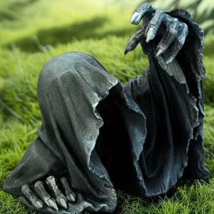 GIGBM Gothic Half-body Ghost Hand Statue Atmosphere Design Handmade Grim Reaper Ornaments Funny Resin Craft Halloween Grim Reaper Home Ornament