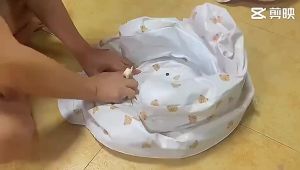 ReadyStock High Quality build-in pump Non toxic inflatable Small Sofa Baby Chair INS Sofa Bear Sofa Baby Kids Chair