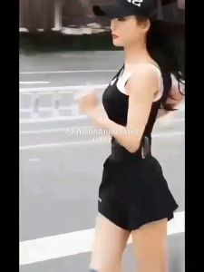 ถุงเท้ายาวเกินเข่า ลดแรงกระแทก เพิ่มความมั่นคงให้กับขาและกล้ามเนื้อ