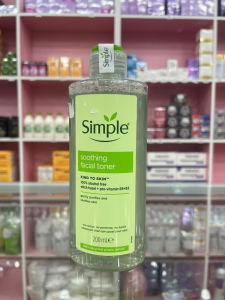Chai toner nước hoa hồng SIMPLE TRÀ XANH