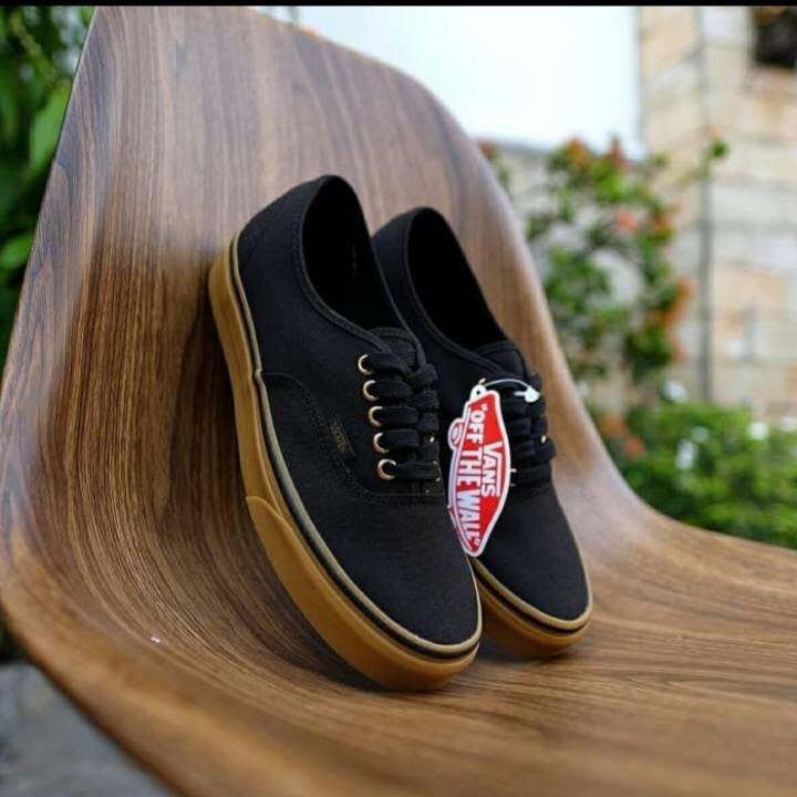 Vans authentic best sale black gum original