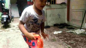 Cairan bubble gun gelembung sabun mainan anak