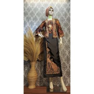 Kebaya kutu baru batik bordir kain lilit bordir