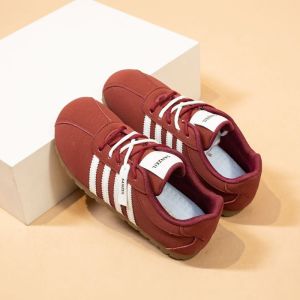 Sepatu Wanita Logo Bintang Sneakers 27767