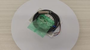 Công tắc OMRON 2M chính hãng E2B-M12KS04-WZ-B1 M12KS04-WZ-B2 M12KS04-WZ-C1 M12KS04-WZ-C2 M12LS04-WZ-B1 M12LS04-WZ-C1