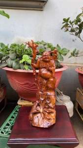 Tượng Phật Di Lạc gỗ Sưa cao 43cm ngang 15 sâu 19 cm chưa tính kỉ