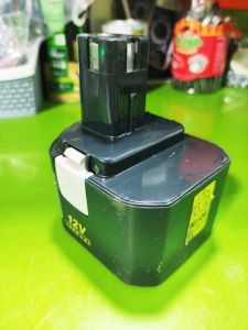 Adapter sạc Pin Lion Ryobi 3S 12V lên 220V