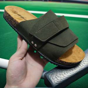 Summer fashionable outdoor leather slippers for men and women soft and comfortable light and non-slip