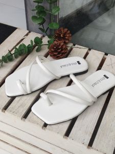 Dép nữ đẹp xỏ ngón dây chéo thời trang hàn quốc Depvashock MS 12022