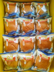 ขนมปังไส้ครีมนมฮอกไกโด 3ห่อ25บาท 15ห่อ120บ. **ราคาส่ง ยกถาด**