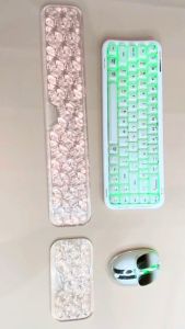 FANTASY E LIFE Seven-Leaf Clover Transparent Silicone Keyboard Pad Desk Arm Pad Mouse Pad Hand Wrist Rest Ergonomic Computer Desk Support for Gaming Office Work Study Setup Soft Waterproof Anti-Slip Durable Design